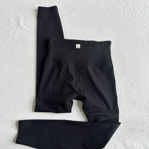 Vuori Rib Studio Legging Women’s Size Small x25 Black Performance Leggings